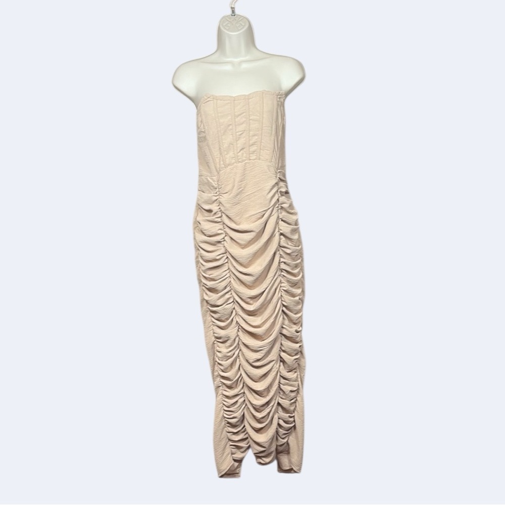 PrettyLittleThing Cream Ruched Strapless Gown Women’s Size 12
